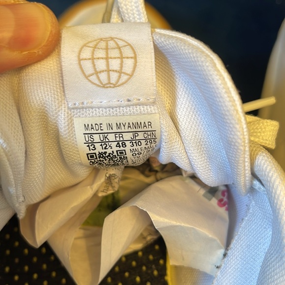 Adidas White Canvas Sneakers - Picture 6 of 6